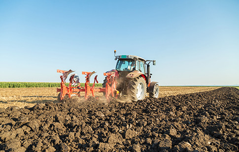 Custom Products - Electronic draft control in tractors